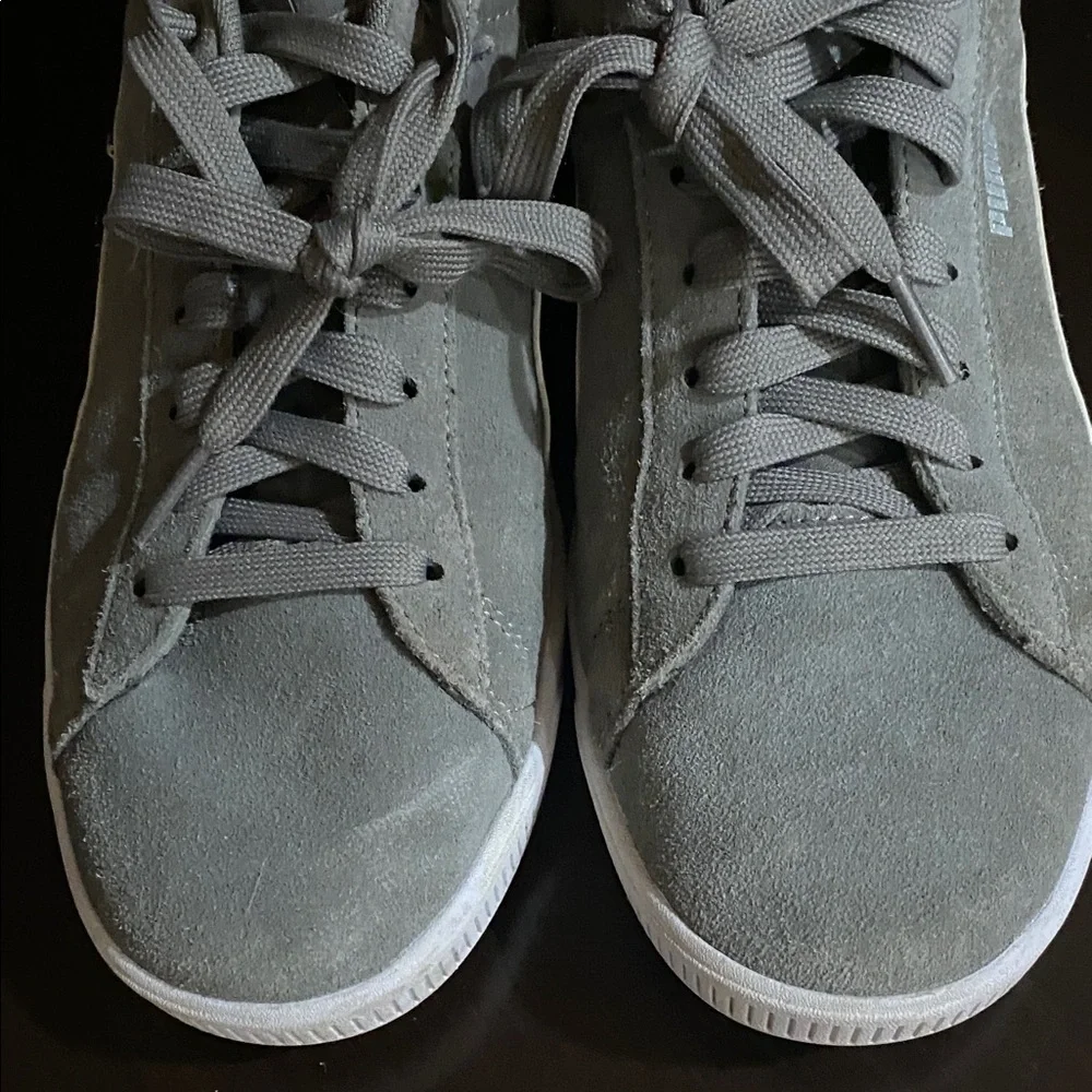 Puma Sneakers in Gray and White. Women’s size 9.5. - Picture 5 of 11